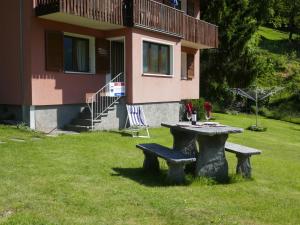 Giardino di Apartment Lara by Interhome
