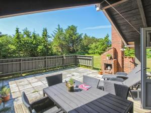Balkón nebo terasa v ubytování Holiday Home Weland - 800m from the sea by Interhome