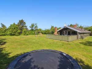 Zahrada ubytování Holiday Home Weland - 800m from the sea by Interhome