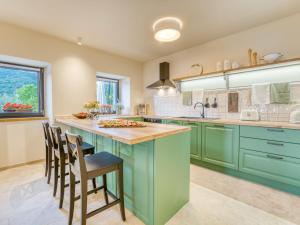 Köök või kööginurk majutusasutuses Holiday Home Mila by Interhome