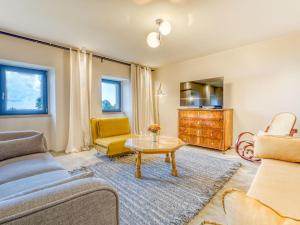 Istumisnurk majutusasutuses Holiday Home Mila by Interhome