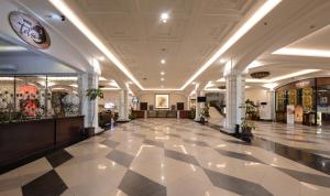Vstupní hala nebo recepce v ubytování The Rich Jogja Hotel + 23 fotografií