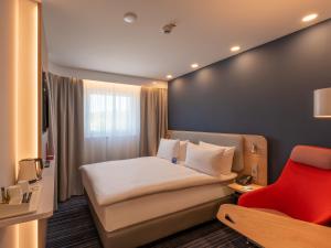 Postel nebo postele na pokoji v ubytování Holiday Inn Express - Hamburg South A7-AS42 by IHG