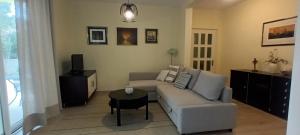 Fotografie z fotogalerie ubytování Apartment in Ražanj with Terrace, WIFI, Washing machine, Dishwasher (3743-3) v destinaci Ražanj