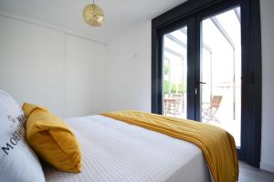 Posteľ alebo postele v izbe v ubytovaní Chalet de playa con piscina en As Sinas + 31 fotografií