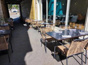 Restaurace v ubytování LA CROIX D'OR LOGIS Hôtels