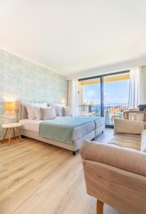 Studios by Aqua Natura Hotels的休息区