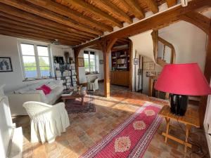 Foto sihtkohas Paucourt asuva majutusasutuse **Suite Familiale Spacieuse au Cœur de la Forêt de Montargis** - FR-1-590-335 galeriist +21 fotot