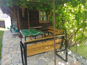 Κήπος έξω από το Vila MARA