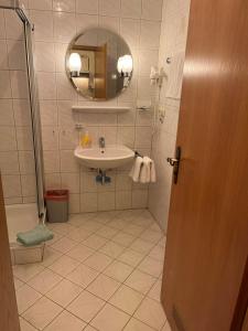 Koupelna v ubytování Beim Hanslbauer + 28 fotografií
