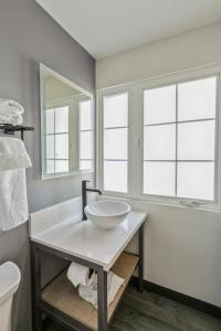 Koupelna v ubytování Kasa Niche Hotel Redwood City