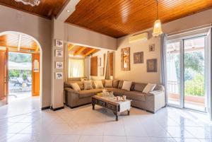 Posezení v ubytování Dimitris Cottage