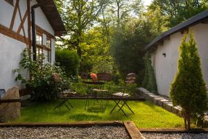 Ogród w obiekcie Apartamenty sudeckie nad zalewem III