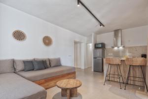Kuchyň nebo kuchyňský kout v ubytování Alojamientos Turísticos Cardona Apartamento Hab Superior