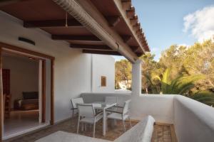 A balcony or terrace at Alojamientos Turísticos Cardona - Apartamento 1 Hab. Standart