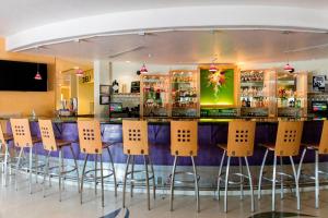 Salon oz. bar v nastanitvi Radisson Hotel Yuma