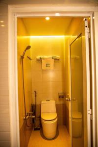 Koupelna v ubytování Phuc Hotel