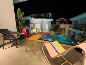 Bazén v ubytování S-Cape Hotel Fethiye nebo v jeho okolí