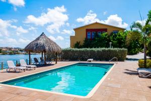 Piscina di Droom appartement met uitzicht op de jachthaven o nelle vicinanze
