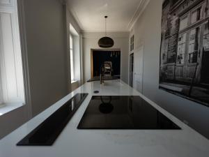 Fotografia z galérie ubytovania Appartement Haut de Gamme Centre-Ville, 50m Plage, Parking Privé, 4 Couchages - FR-1-197-552 v destinácii Les Sables-dʼOlonne
