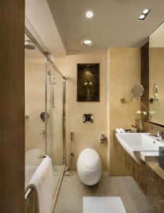 Bagno di The Crown, Bhubaneswar - IHCL SeleQtions