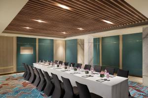 Zona business o sala conferenze di The Crown, Bhubaneswar - IHCL SeleQtions