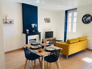 Posezení v ubytování L’orchidée + 26 fotografií