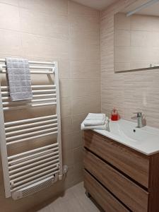 Kylpyhuone majoituspaikassa La Maison Normandelys