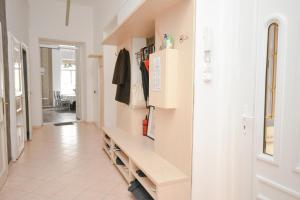 Modern & huge apartment 4 bedroom 2 bathroom 1067 Budapest, 29 Teréz körút kép - 2