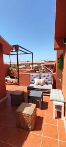 Balkon lub taras w obiekcie Duplex Penthouse in Estepona- Mountain and Sea views