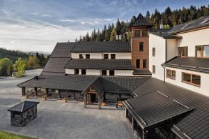 Budynek, w którym mieści się hotel