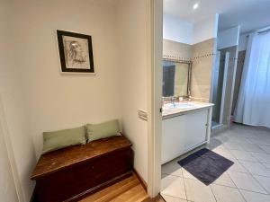 Phòng tắm tại Charlotte Deluxe Apartament near Piazza Unità