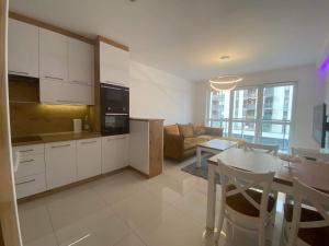 Kuchyňa alebo kuchynka v ubytovaní Apartament VIP