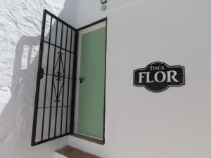 Certyfikat, podpis lub inny dokument wystawiony w obiekcie Finca Flor