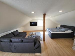 Svetainės erdvė apgyvendinimo įstaigoje Zentrale Wohnung in Crailsheim