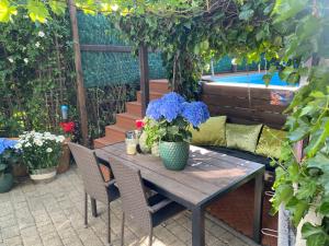 Gallery image of Romantic House -Romantyczny Domek dla 2 dorosłych in Gdynia