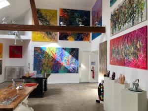 Gallery image of BnB Maison d'Art Breakfast in the Art Gallery in Ploubazlanec +63 photos