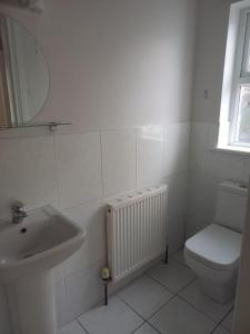 Vannituba majutusasutuses Buncrana Class 5 double bed