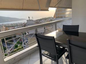 A balcony or terrace at Τhe Sunny Apartments