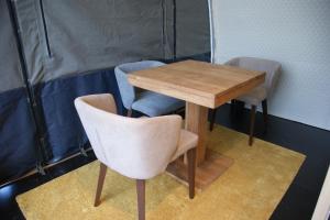 Gallery image of Sfeervolle Tentlodge Fazant met uitzicht in Dalerveen