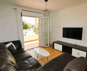 TV a/nebo společenská místnost v ubytování Vibrant central Albir pad