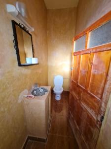 Koupelna v ubytování Riad Tigmi du Soleil