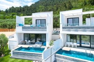 Gallery image of Mythodea Prive Luxury Suites in Chrysi Ammoudia