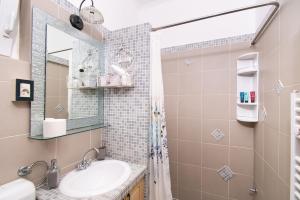 Kúpeľňa v ubytovaní Villa Jakov