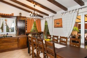 Fotografia z galérie ubytovania Villa Jakov v destinácii Dubrava