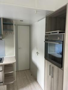 Photo de la galerie de l'établissement Mobilhome 3 Chambres 2 Salle de Bain, à Saint-Brévin-les-Pins