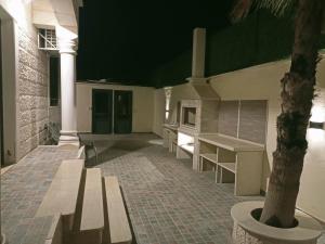 Balkoni atau teres di Al bader villa