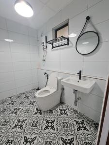 Koupelna v ubytování D'Impiana Riverview Chalet # Lenggong