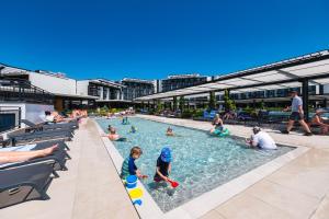Bazén v ubytování Voya Beach Resort - Ultra All Inclusive nebo v jeho okolí