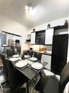Kuchyňa alebo kuchynka v ubytovaní Elite Residence Flos